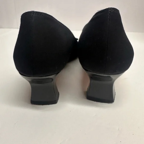 Vaneli Black Heel with Bow Accent 7.5N - Picture 5 of 9